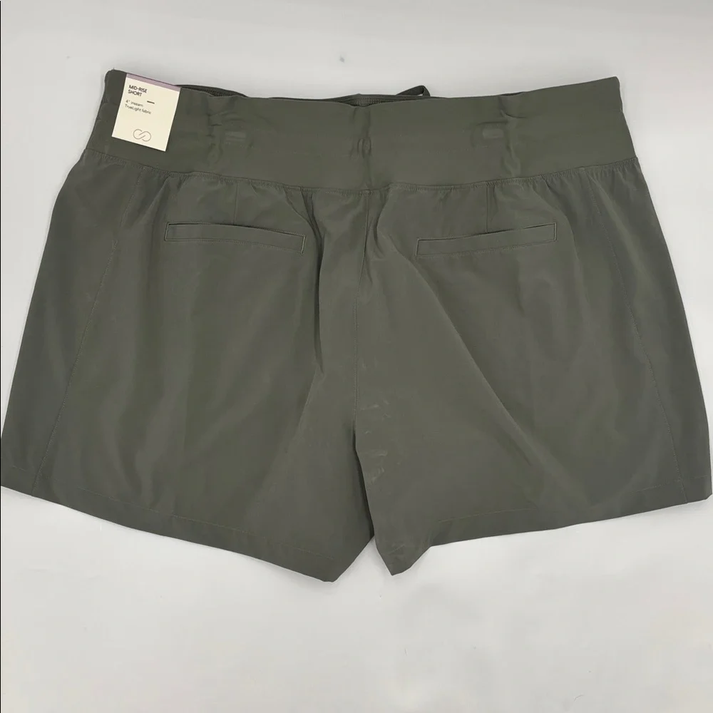 CALIA Effortless Truelight 4” Shorts in Muted Green - Picture 4 of 7
